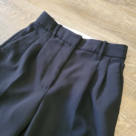 WILFRED | Aritzia The Effortless Pant Cropped Crepette | Sz. 0 - Picture 5 of 10